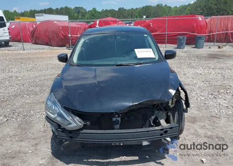 2017 Nissan Sentra S z USA, uszkodzony, nr VIN 3N1AB7AP0HY320815